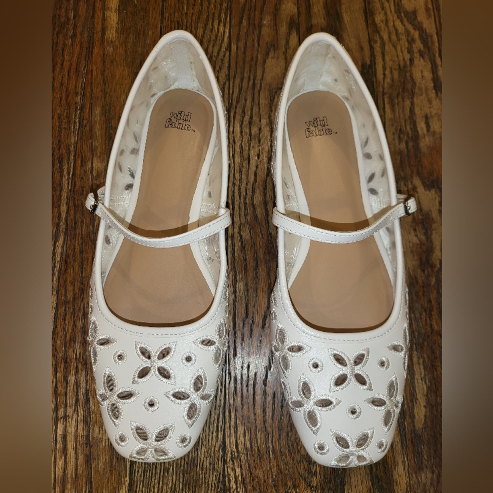 Wild Fable White Floral Ballet Flats